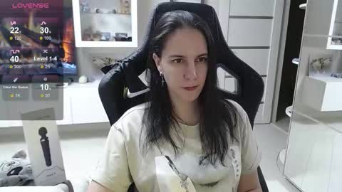 Snapshot of irwi_tomboy chatting on 10-29-25, 09:16 Irwi Tomboy online show from 10-29-25, 09:16