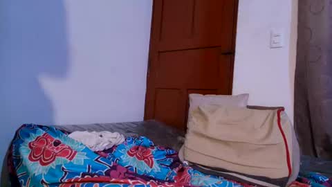 isa__sweet_ online show from 06-29-26, 10:15