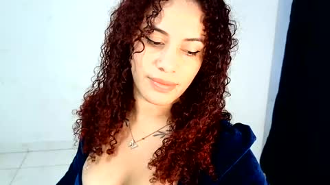 Snapshot of isa_bellaxx23 chatting on 07-19-26, 11:19 isa_bellaxx23 online show from 07-19-26, 11:19