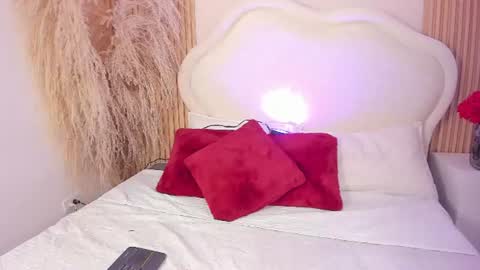 isa_croft online show from 06-16-26, 01:03