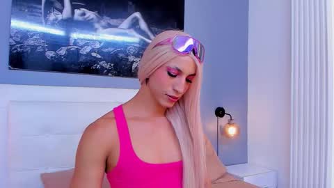 Isa Lancaster online show from 09-17-25, 07:48