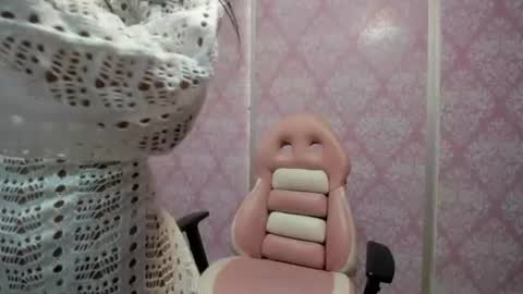 Snapshot of isa_little4u chatting on 06-26-26, 11:25 online show from 06-26-26, 11:25