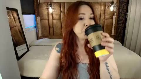Snapshot of isa_thompson__ chatting on 07-01-26, 11:45 I S A online show from 07-01-26, 11:45