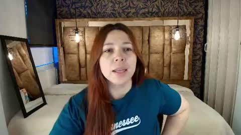 Snapshot of isa_thompson__ chatting on 07-21-26, 11:45 I S A online show from 07-21-26, 11:45