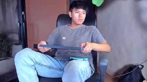 isaac_grimm online show from 01-16-26, 03:10