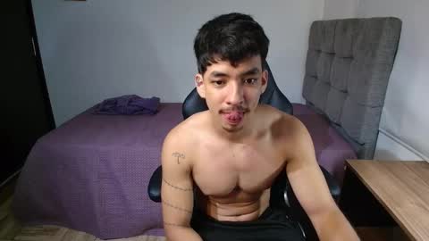 Snapshot of isaac_sttone01 chatting on 05-05-26, 10:18 muscle isaac online show from 05-05-26, 10:18