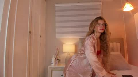 isabela__x online show from 05-05-26, 11:40