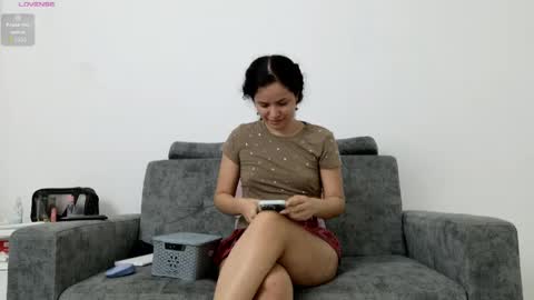 Snapshot of isabela_cuteass chatting on 05-19-26, 10:49 isabela online show from 05-19-26, 10:49