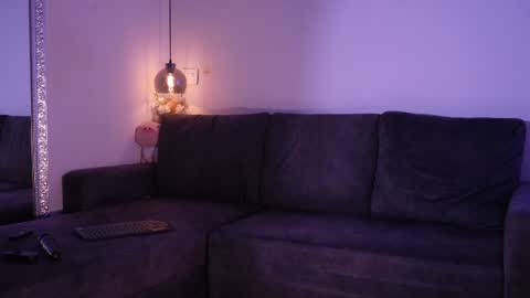Isabela online show from 05-11-26, 04:04