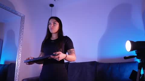 Isabela online show from 05-12-26, 12:35