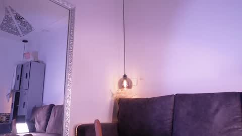 Isabela online show from 05-27-26, 11:51