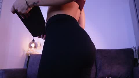 Isabela online show from 05-29-26, 11:41