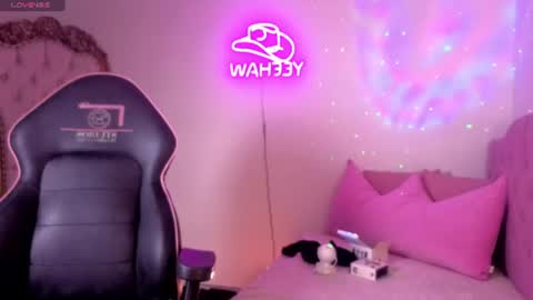 Snapshot of isabela_tay chatting on 06-24-26, 11:53 ISABELA online show from 06-24-26, 11:53