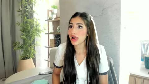 isabelastefano online show from 05-10-26, 03:23