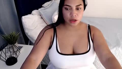 isabelateran online show from 03-24-26, 06:46