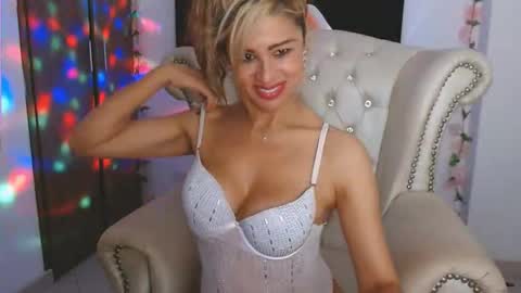 Isabel online show from 03-15-26, 11:33