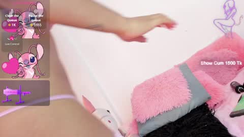 Isabella Coronado online show from 03-28-26, 01:00