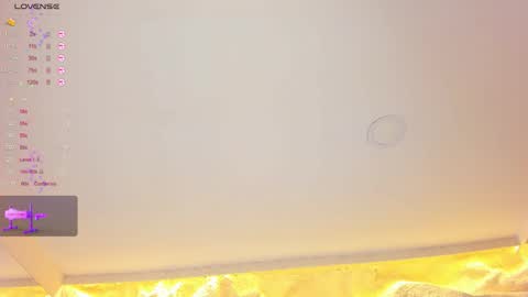 Snapshot of isabella_daniell chatting on 02-20-26, 06:19 Isa online show from 02-20-26, 06:19