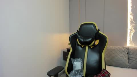 Isabel florez online show from 03-17-26, 12:08