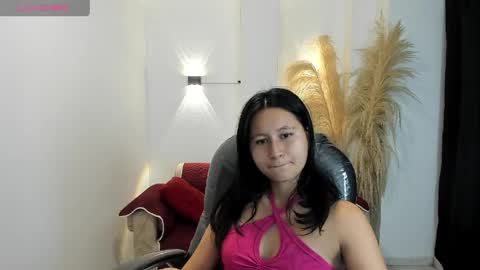Isabella online show from 06-08-26, 01:39