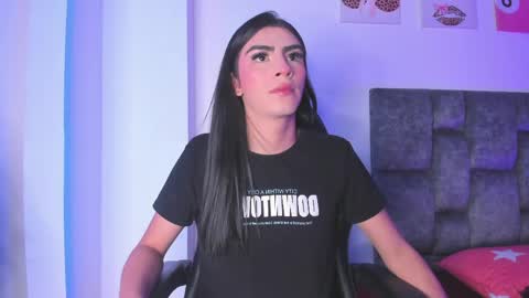 Isabella Moon9 online show from 05-25-26, 11:27