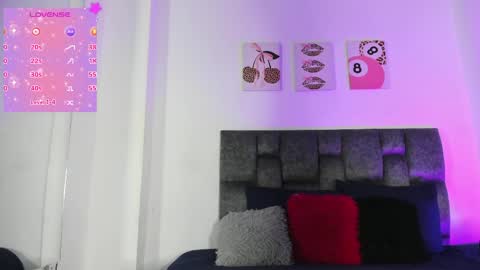 Snapshot of isabella_moon9 chatting on 06-09-26, 11:44 Isabella Moon9 online show from 06-09-26, 11:44
