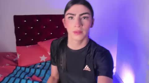 Snapshot of isabella_moon9 chatting on 06-24-26, 11:31 Isabella Moon9 online show from 06-24-26, 11:31