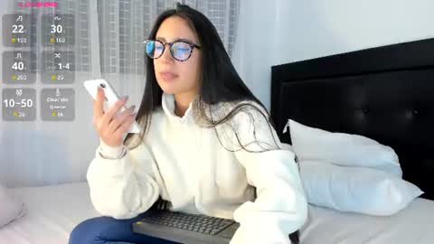 isabella_ospina online show from 06-23-26, 04:05