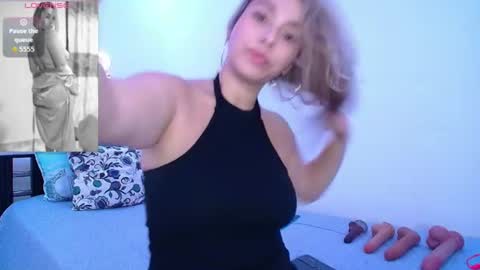 Snapshot of isabellaa_smith03 chatting on 07-18-26, 01:21 isabellaa_smith03 online show from 07-18-26, 01:21
