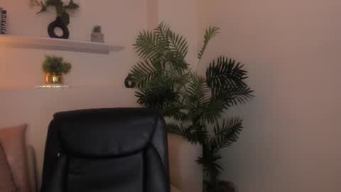 Isabella online show from 06-28-26, 11:22
