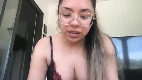 isabellaelizabeth online show from 03-24-26, 06:46