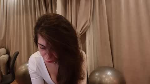 Snapshot of isabellamyst chatting on 05-06-26, 08:25 IsabellaMyst online show from 05-06-26, 08:25