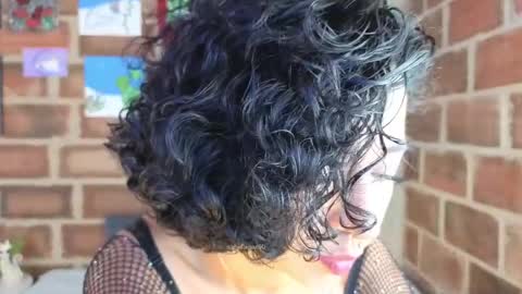 Isabela Paz online show from 05-22-26, 01:06