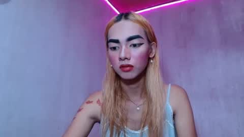 isabellatx online show from 04-26-26, 05:49