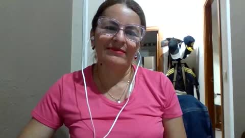 isabella online show from 05-17-26, 07:54