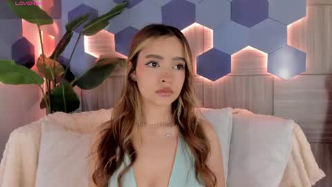 Snapshot of isabellestorm chatting on 07-05-26, 03:34 online show from 07-05-26, 03:34