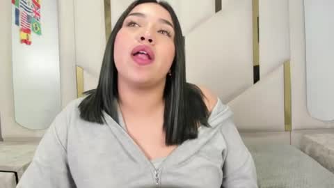 isabellrodriguez18 online show from 07-12-26, 04:03