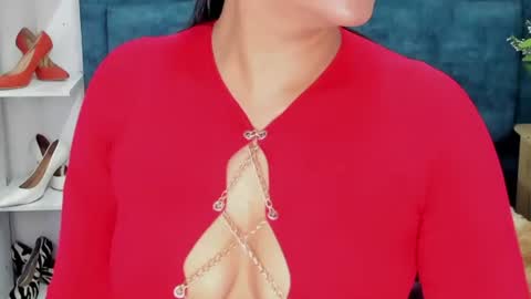 Snapshot of isadoravex chatting on 06-12-26, 06:07 Isabel online show from 06-12-26, 06:07