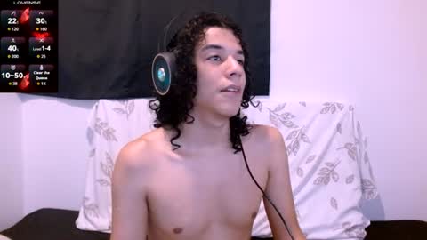 Snapshot of isidroglasc chatting on 06-26-26, 02:16 Isidro online show from 06-26-26, 02:16