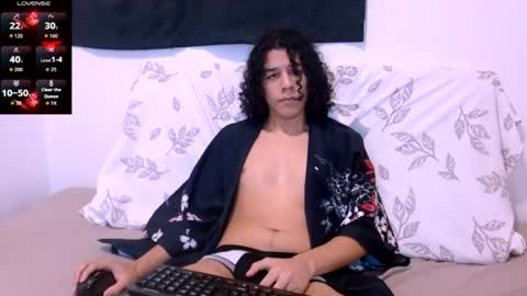 Snapshot of isidroglasc chatting on 07-11-26, 11:39 Isidro online show from 07-11-26, 11:39