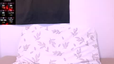 Snapshot of isidroglasc chatting on 07-13-26, 11:07 Isidro online show from 07-13-26, 11:07