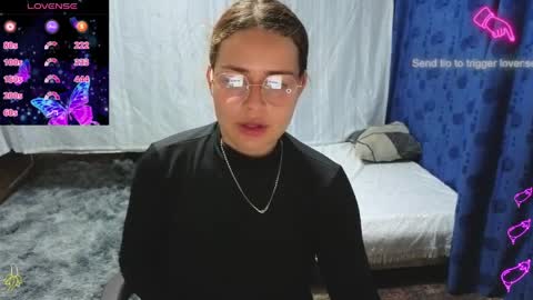 Snapshot of isis_11 chatting on 04-08-26, 11:16 isis_11 online show from 04-08-26, 11:16