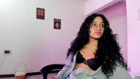 isis_black_ online show from 04-13-26, 03:01