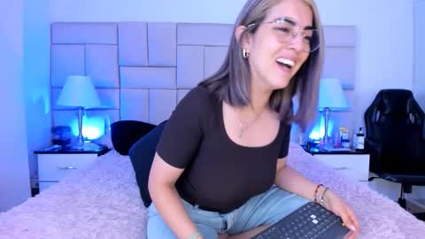 Pauli online show from 01-06-26, 01:59