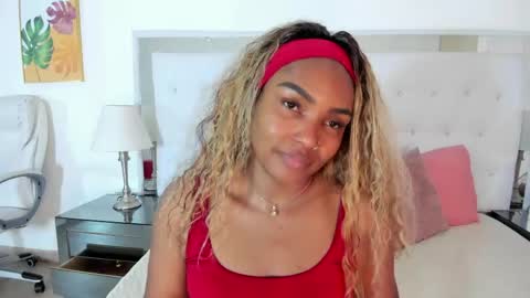 Vanessa online show from 05-13-26, 11:40