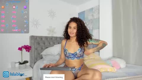 Isla Blue online show from 02-02-26, 06:01