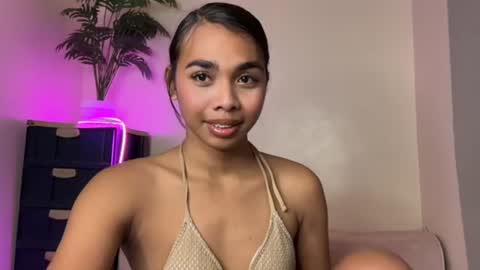 Snapshot of island_girlxxx chatting on 07-08-26, 10:20 Alona online show from 07-08-26, 10:20