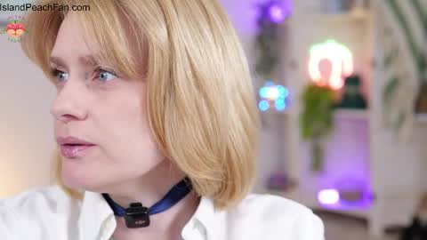 Lou  Peaches online show from 04-03-26, 02:04