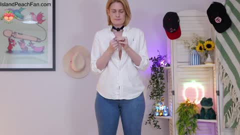 Lou  Peaches online show from 04-05-26, 02:14