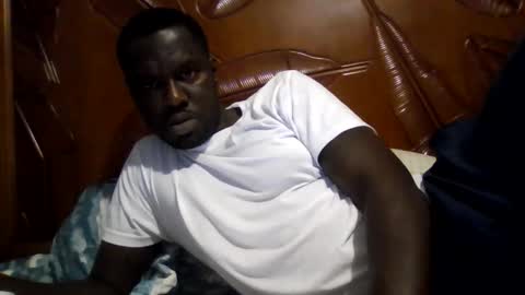 islandbey242 online show from 05-20-26, 04:29